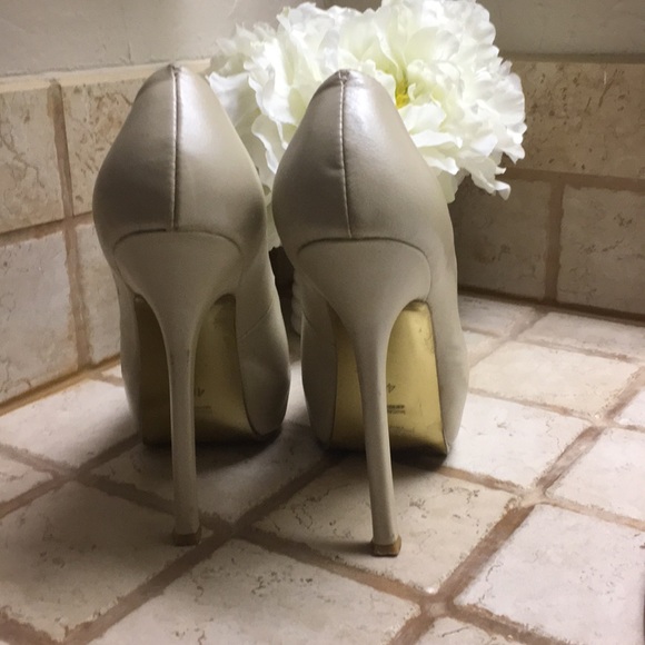 YSL heels - Picture 7 of 7